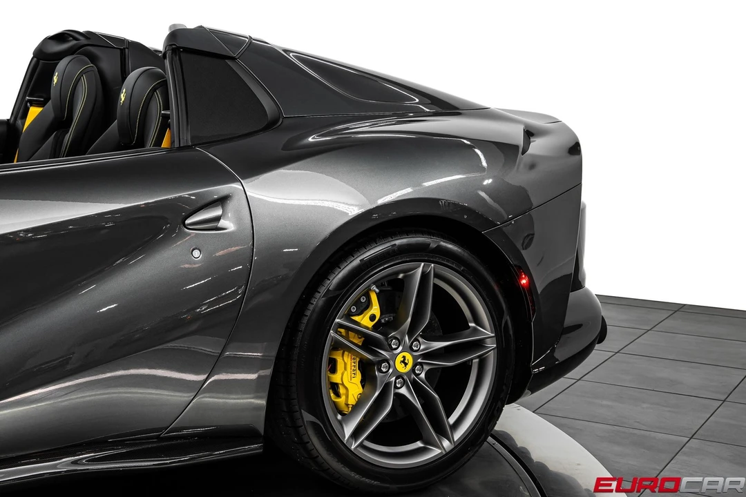 2023 Ferrari 812 GTS - Image 21 of 31