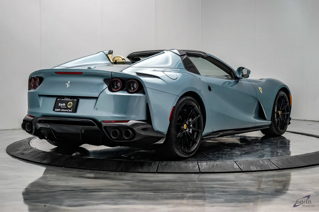 2023 Ferrari 812 GTS - Image 21 of 31