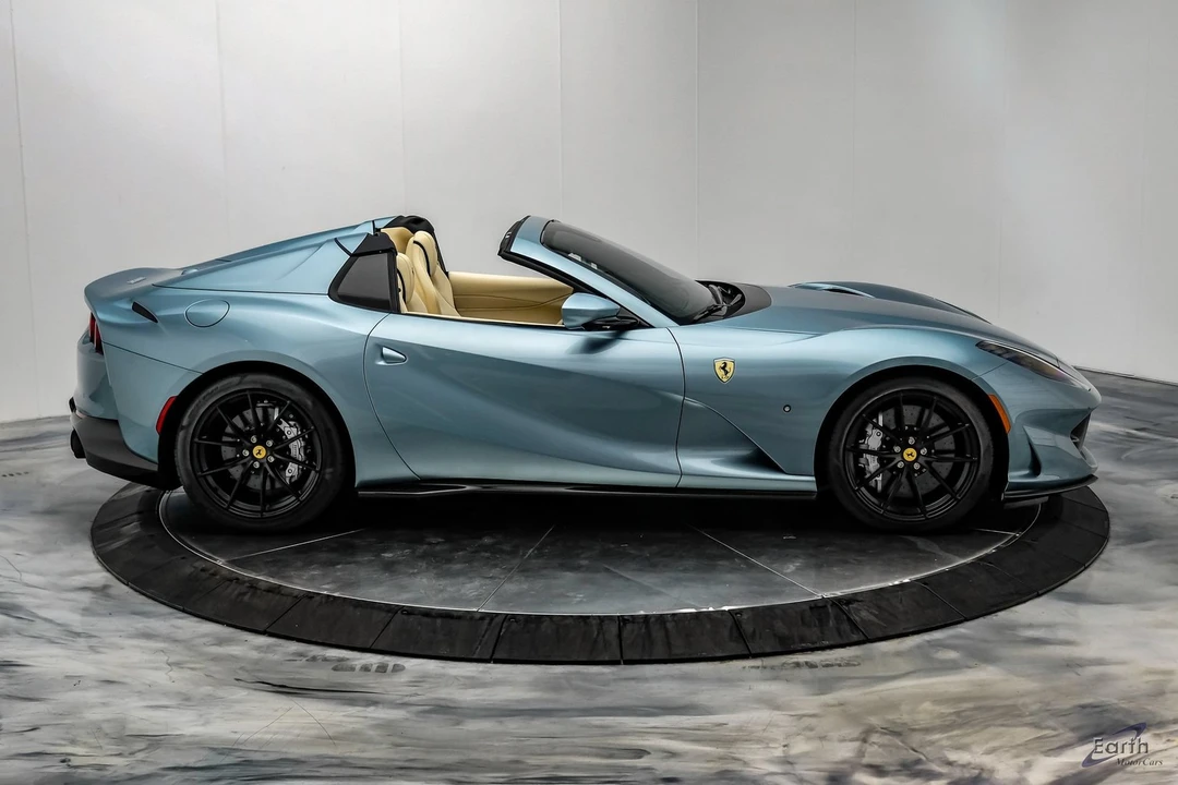 2023 Ferrari 812 GTS - Image 26 of 31
