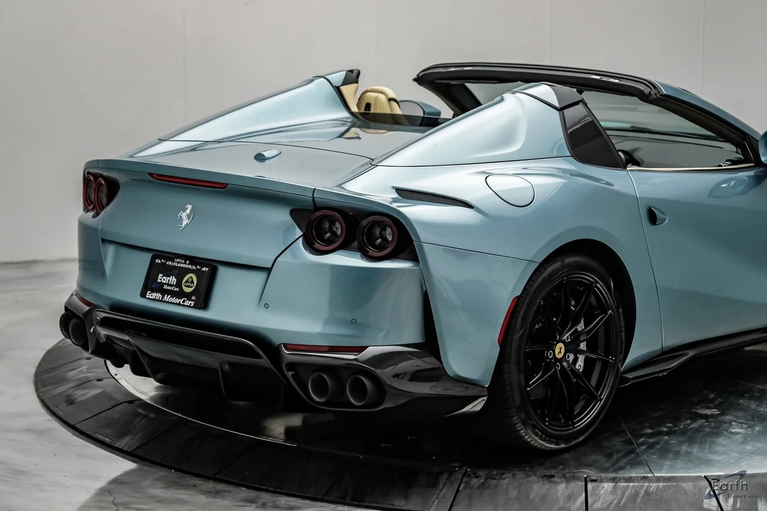 2023 Ferrari 812 GTS - Image 24 of 31