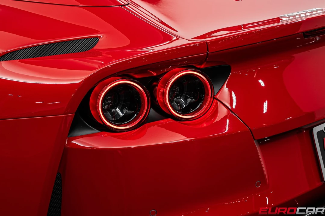 2023 Ferrari 812 - Image 22 of 31