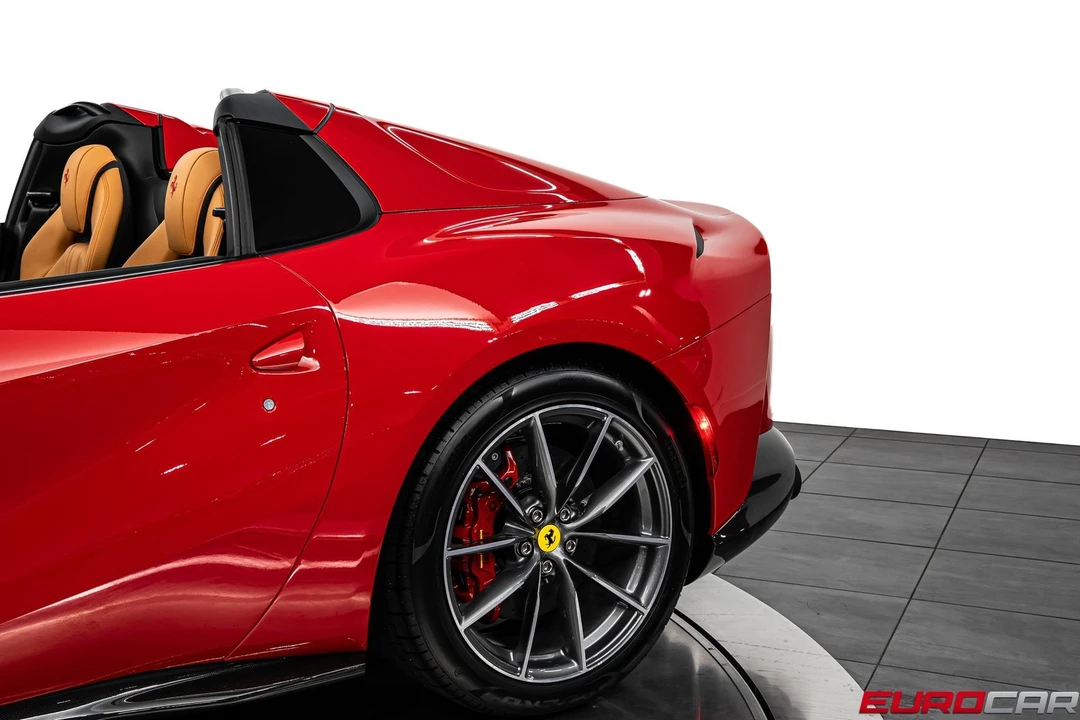 2023 Ferrari 812 - Image 19 of 31