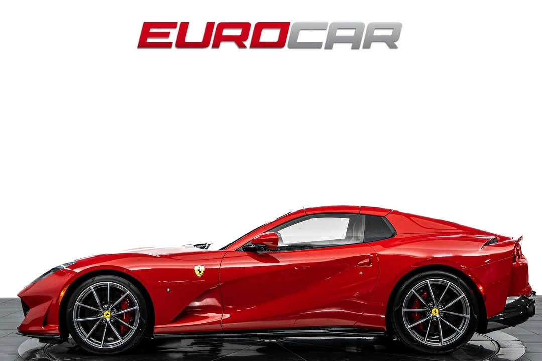 2023 Ferrari 812 - Image 3 of 31