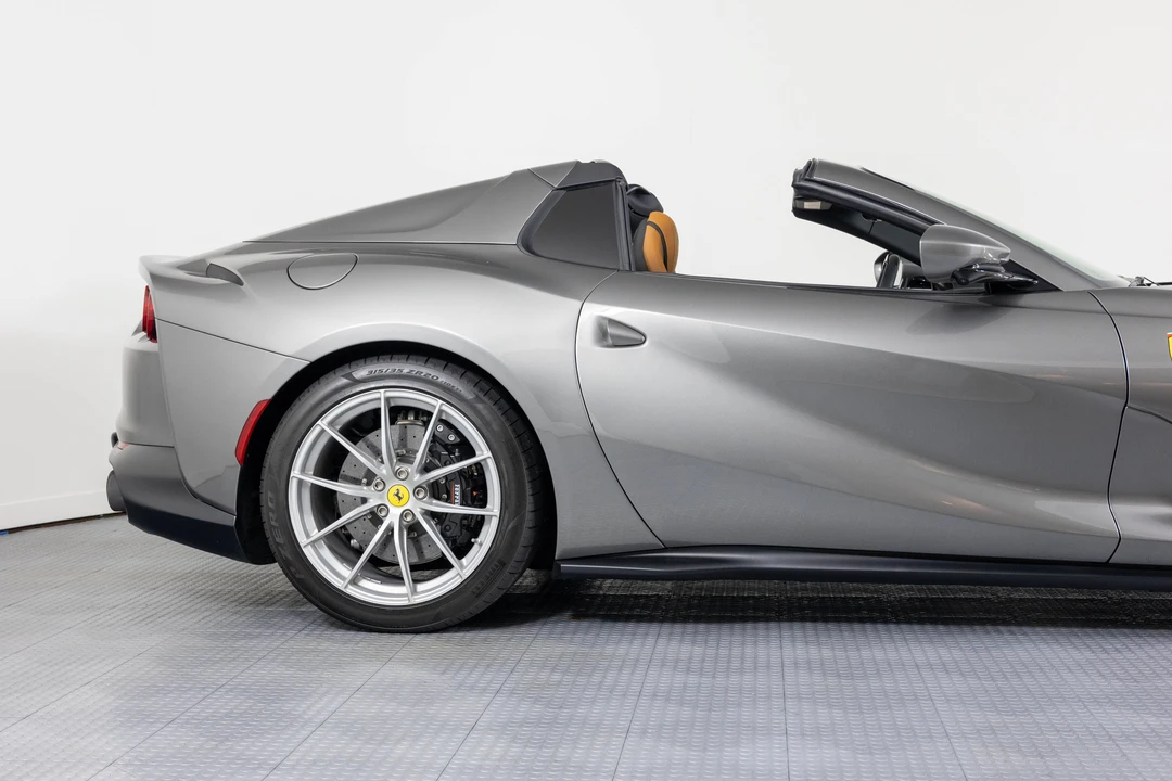 2023 Ferrari 812 GTS - Image 6 of 31