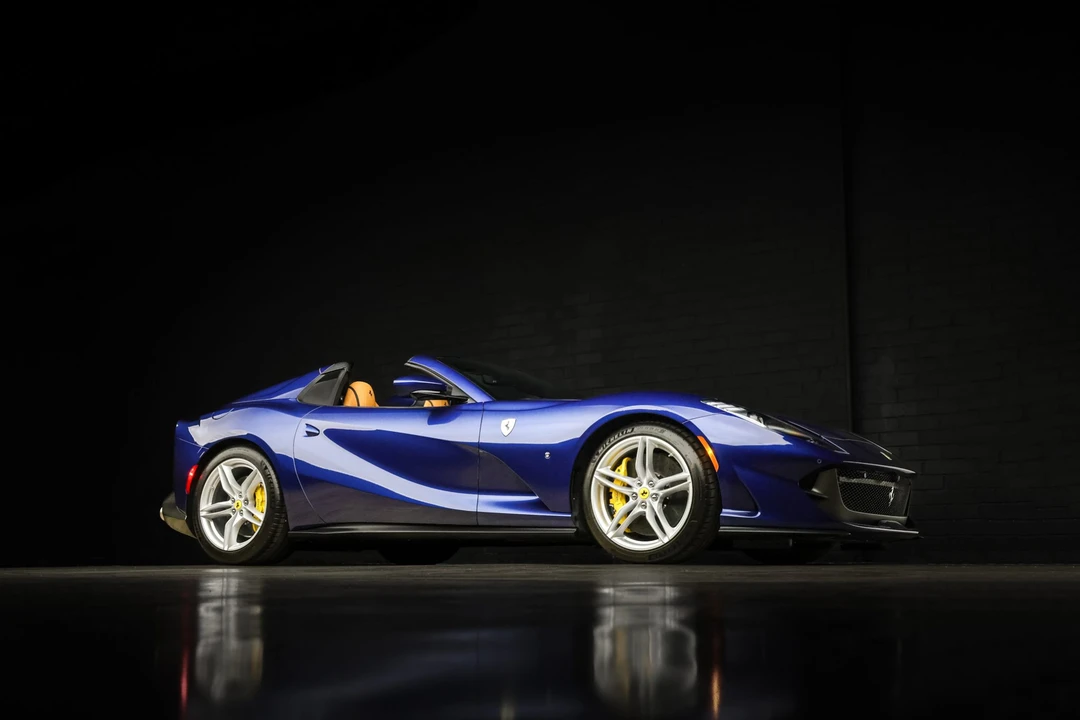 2023 Ferrari 812 GTS - Image 15 of 31