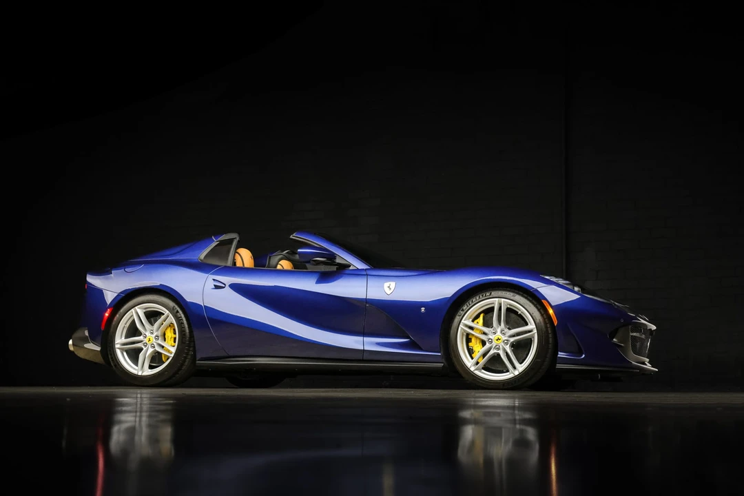 2023 Ferrari 812 GTS - Image 16 of 31