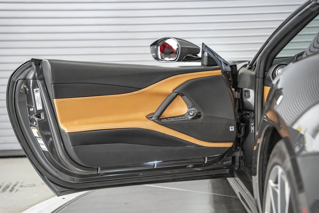 2023 Ferrari 812 GTS - Image 27 of 31