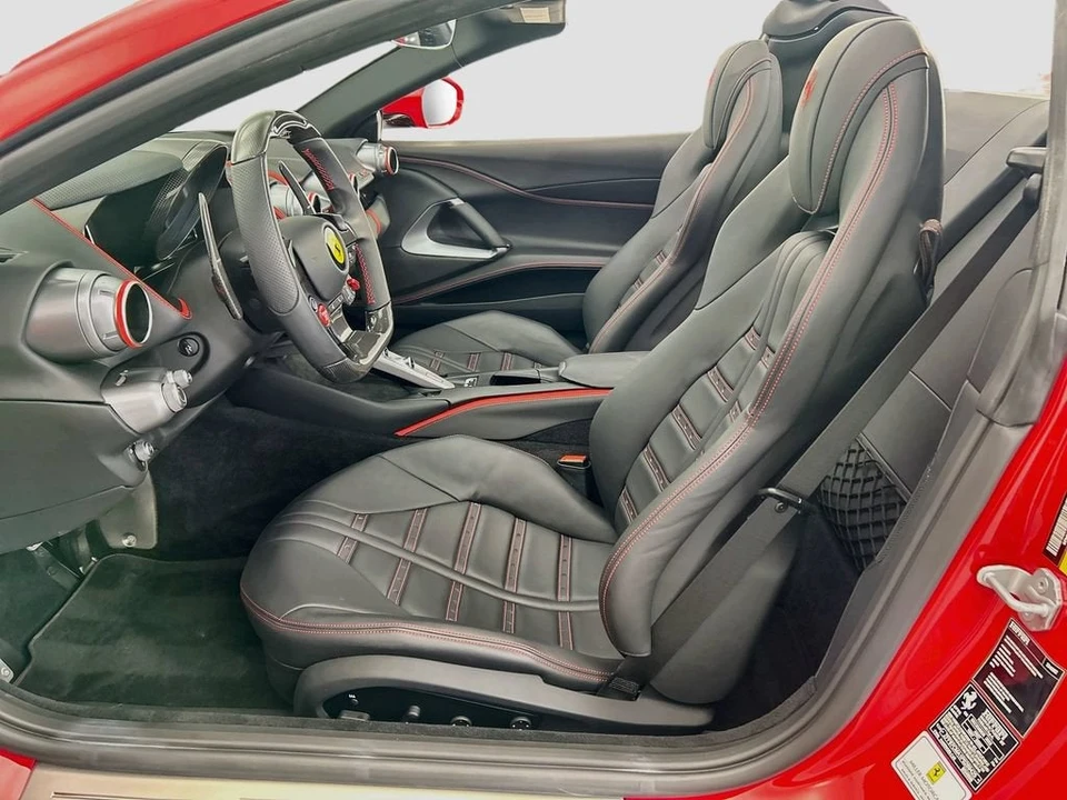 2023 Ferrari 812 GTS - Image 25 of 31