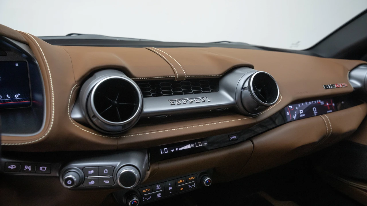 2023 Ferrari 812 GTS - Image 15 of 31