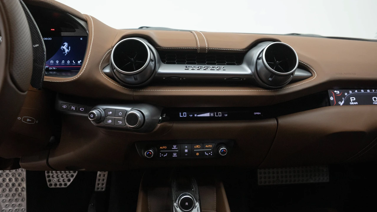 2023 Ferrari 812 GTS - Image 14 of 31