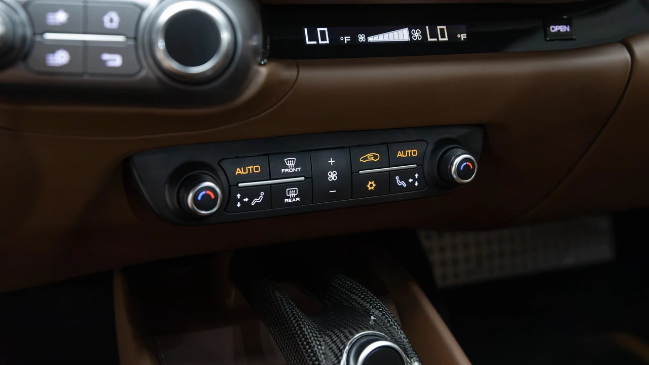 2023 Ferrari 812 GTS - Image 19 of 31