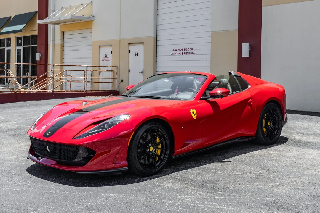 2023 Ferrari 812 GTS - Image 19 of 31