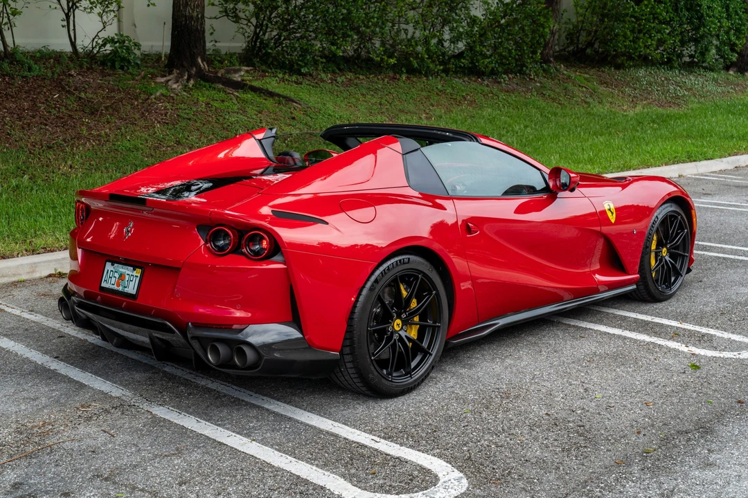 2023 Ferrari 812 GTS - Image 9 of 31