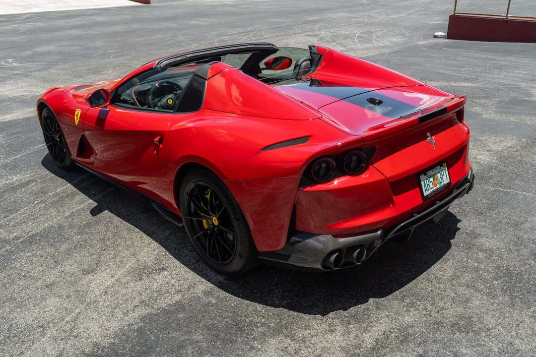 2023 Ferrari 812 GTS - Image 21 of 31