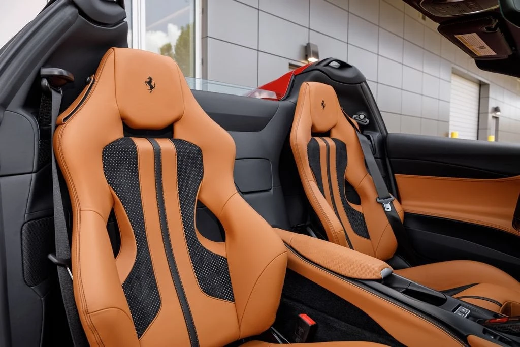 2023 Ferrari 812 GTS - Image 15 of 31