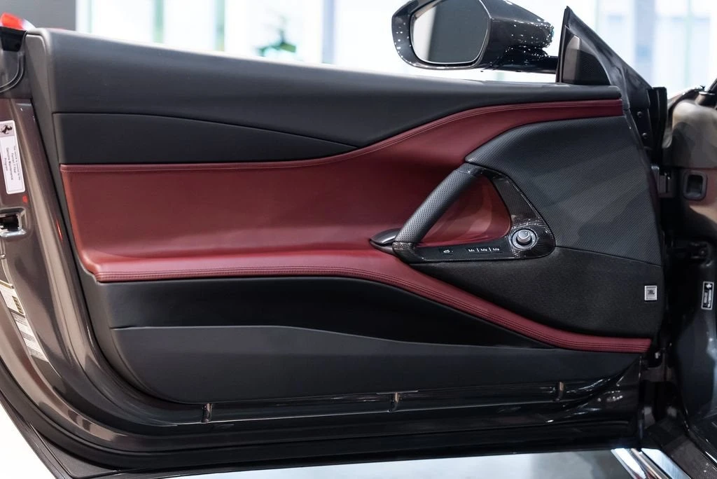 2023 Ferrari 812 GTS - Image 25 of 31