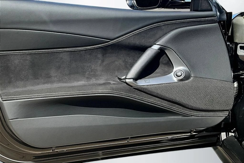 2023 Ferrari 812 GTS - Image 18 of 30