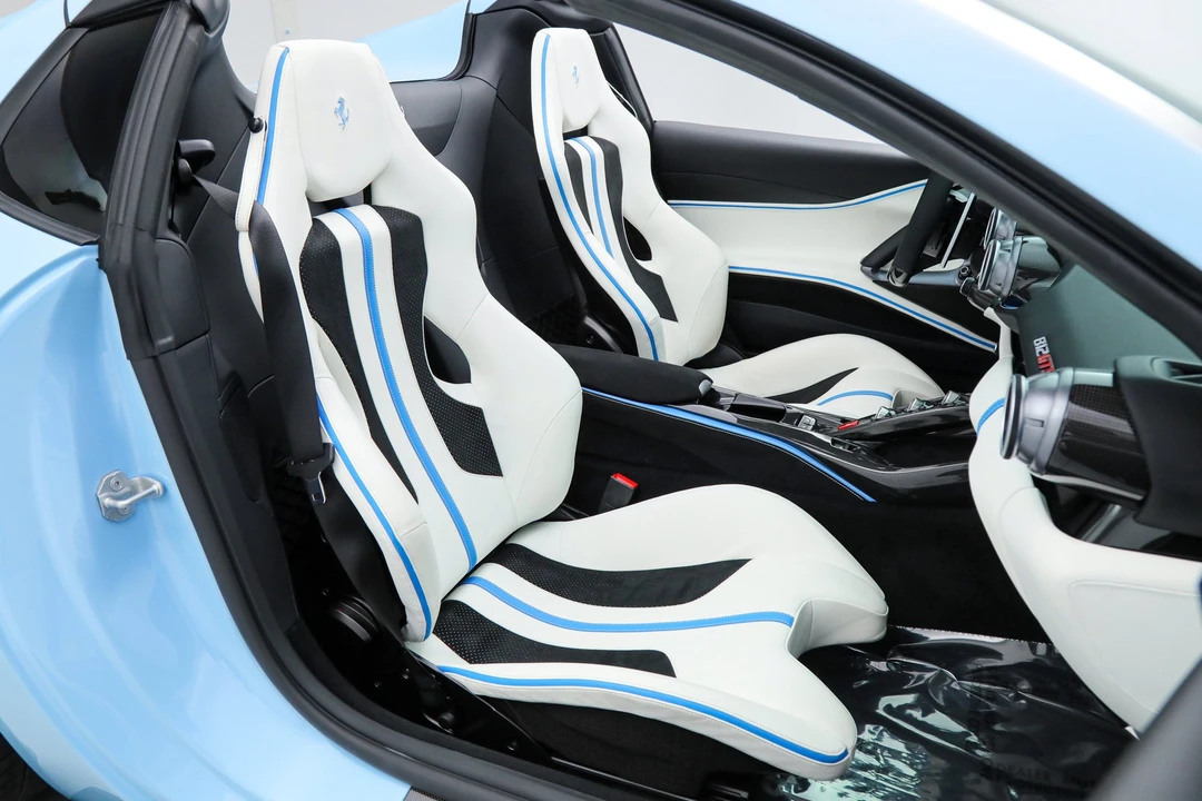 2023 Ferrari 812 GTS - Image 25 of 31
