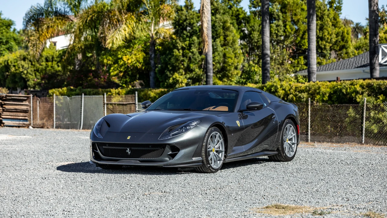 2023 Ferrari 812 GTS - Image 2 of 31