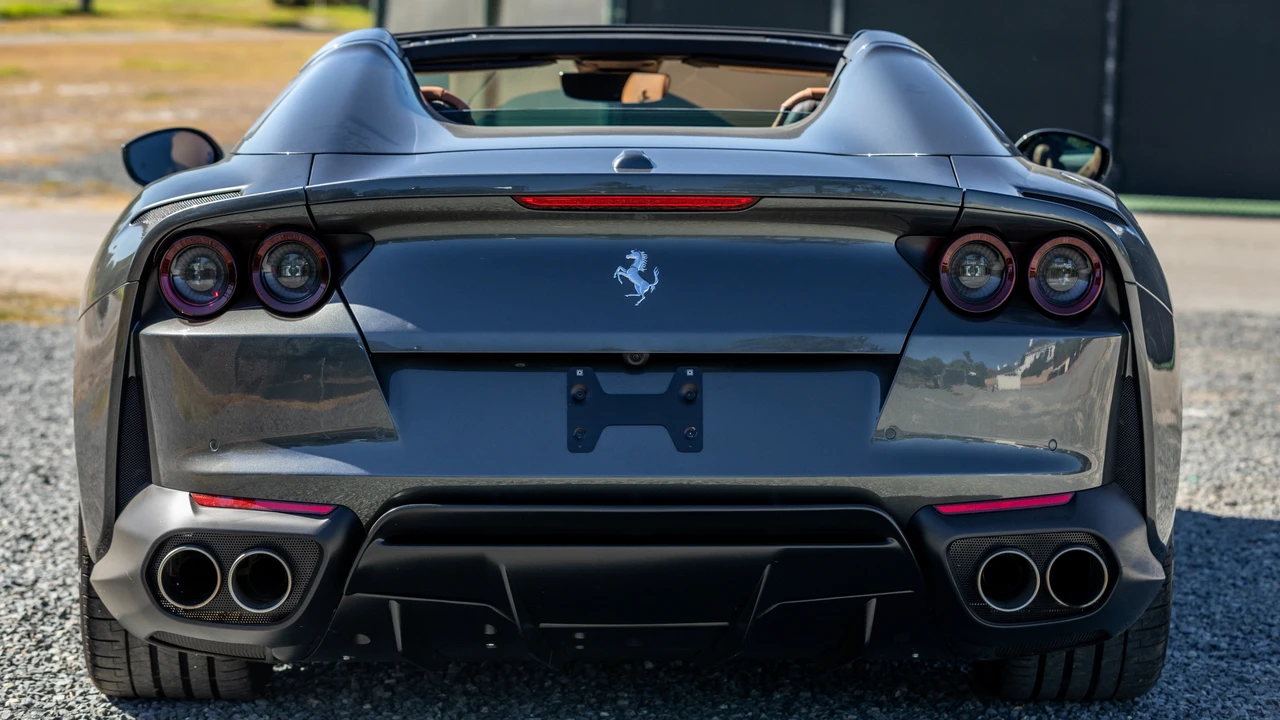 2023 Ferrari 812 GTS - Image 23 of 31