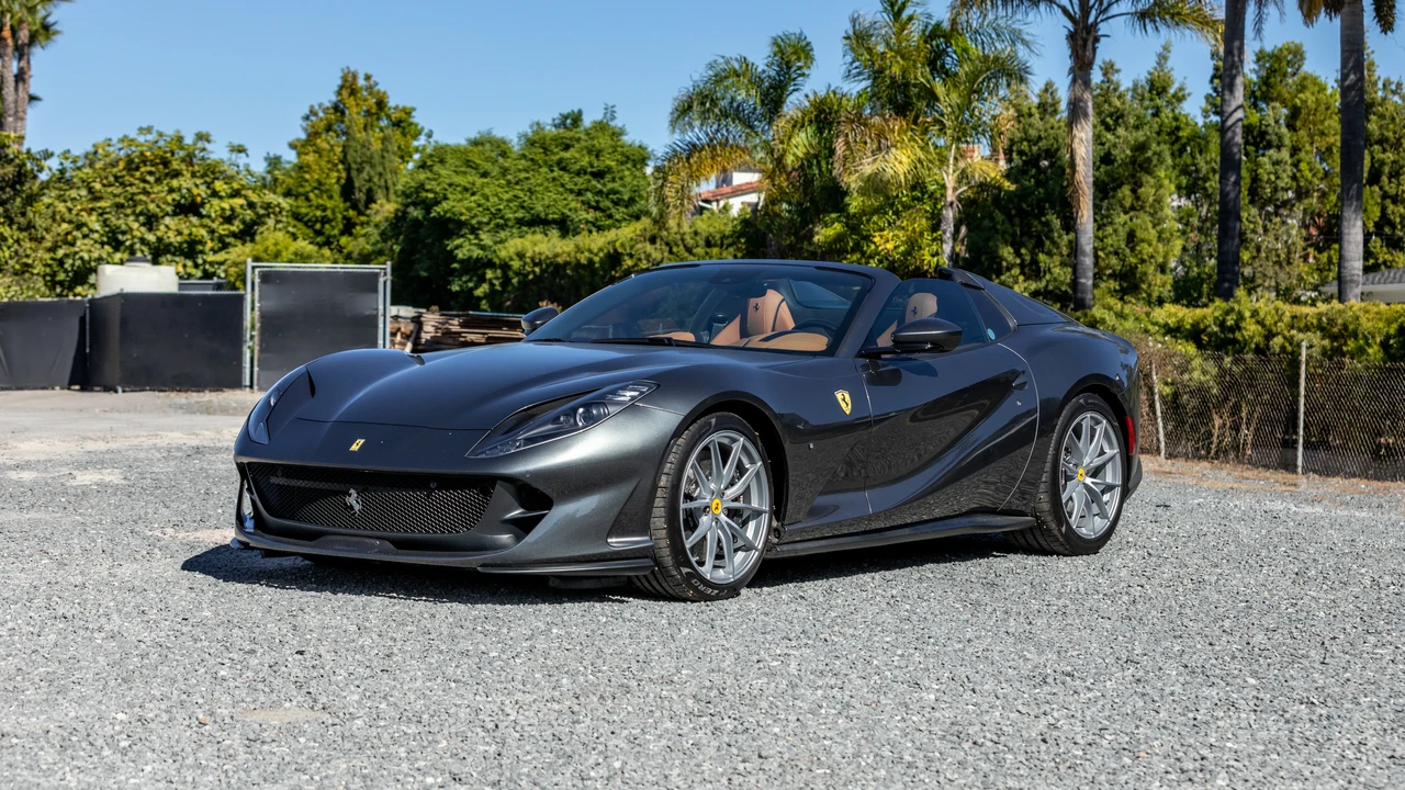 2023 Ferrari 812 GTS - Image 10 of 31