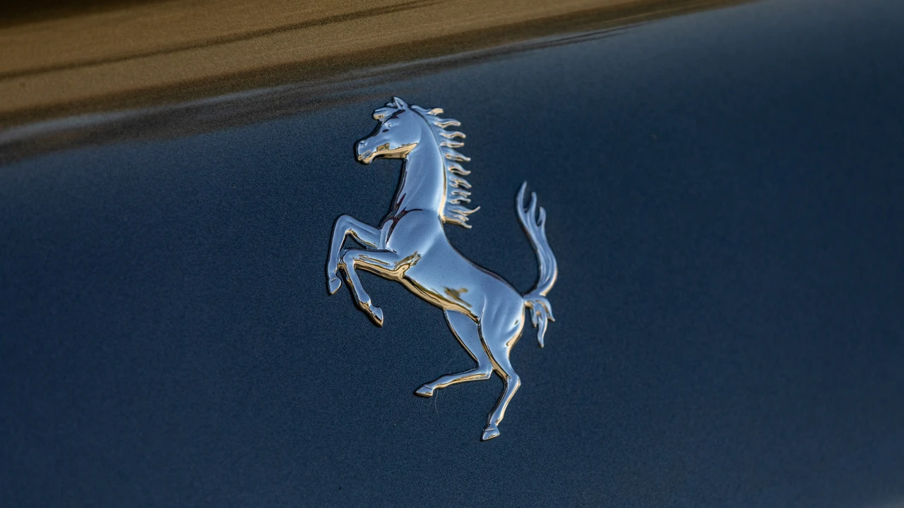 2023 Ferrari 812 GTS - Image 29 of 31