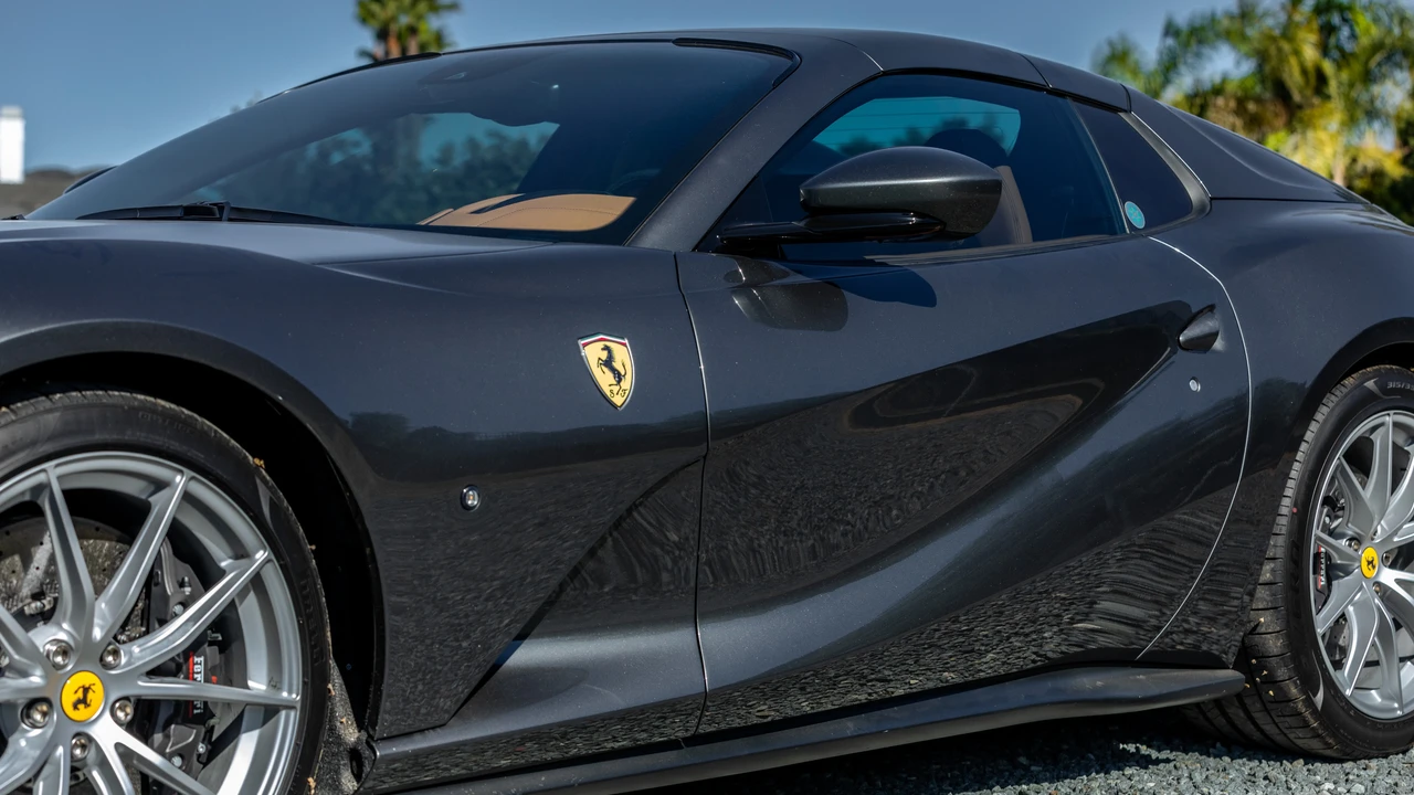 2023 Ferrari 812 GTS - Image 17 of 31