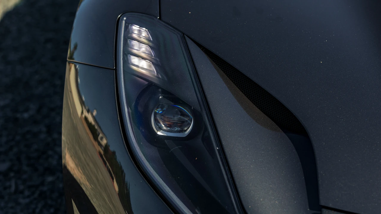 2023 Ferrari 812 GTS - Image 21 of 31
