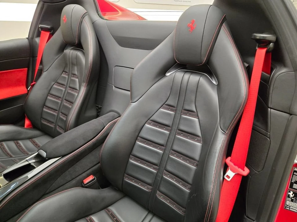 2023 Ferrari 812 GTS - Image 30 of 31