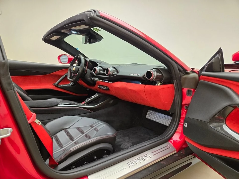 2023 Ferrari 812 GTS - Image 21 of 31