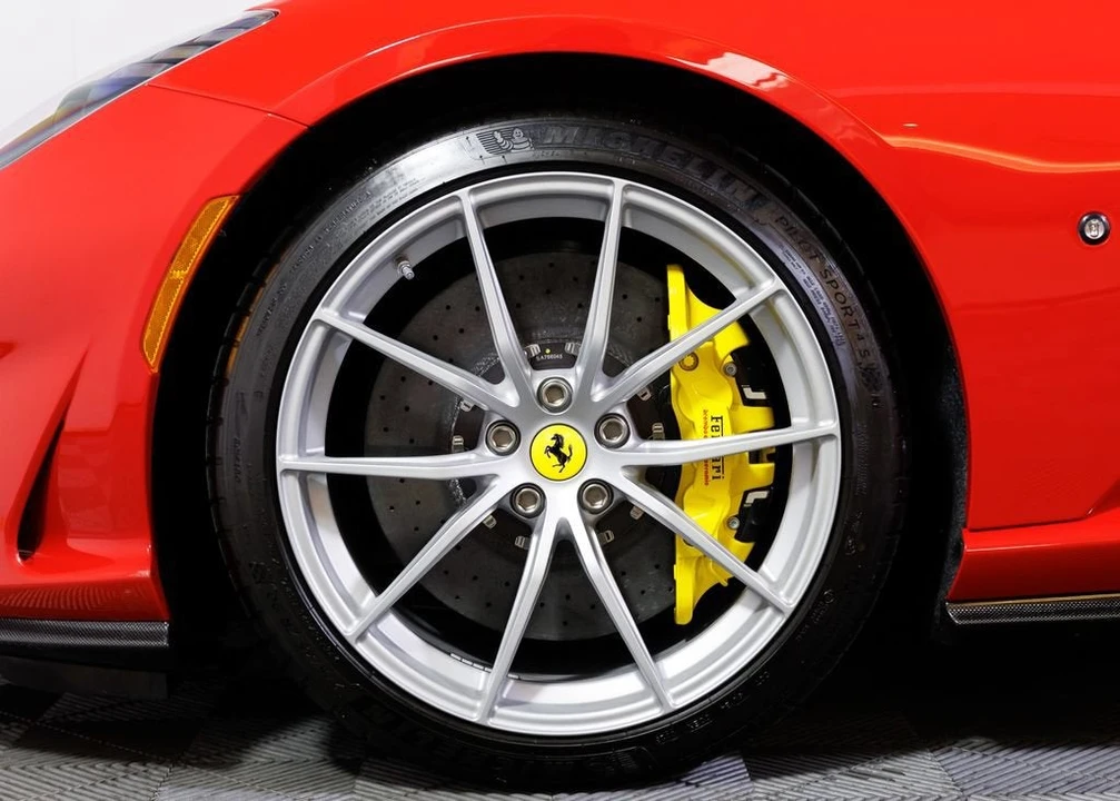 2023 Ferrari 812 GTS - Image 9 of 31