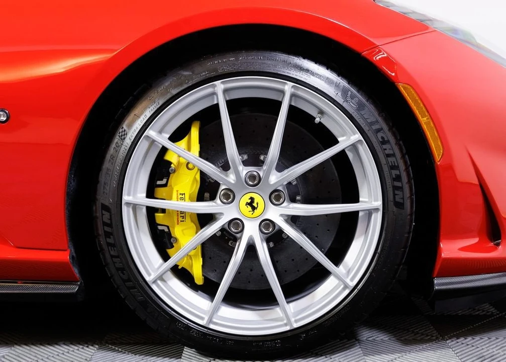 2023 Ferrari 812 GTS - Image 12 of 31