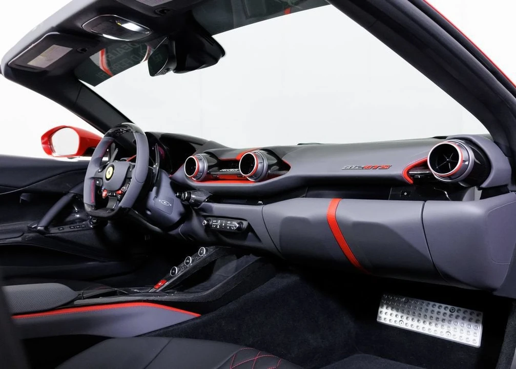 2023 Ferrari 812 GTS - Image 25 of 31