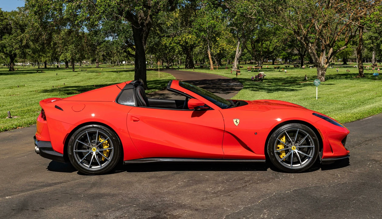 2023 Ferrari 812 GTS - Image 3 of 31