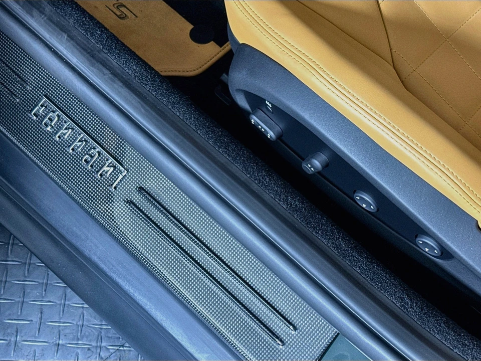 2023 Ferrari 812 GTS - Image 23 of 28