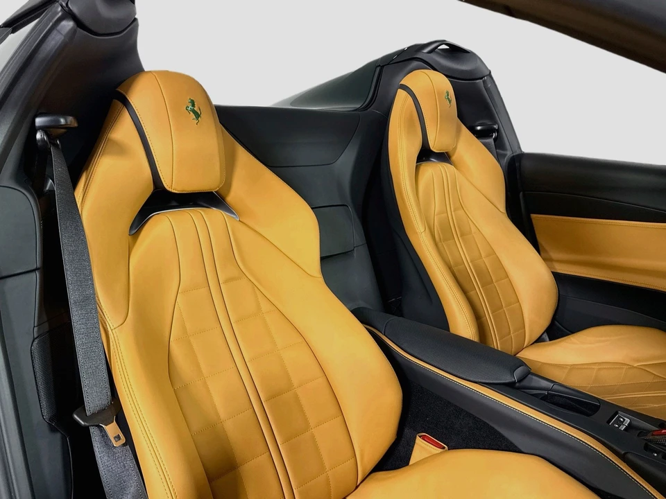 2023 Ferrari 812 GTS - Image 18 of 28