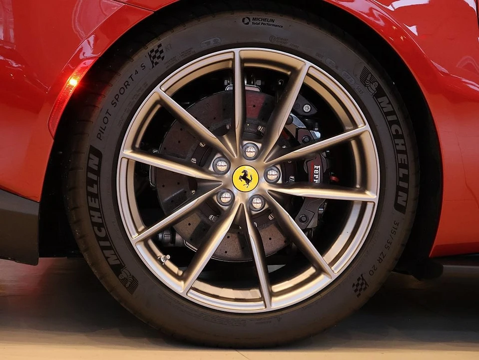 2023 Ferrari 812 GTS - Image 8 of 31