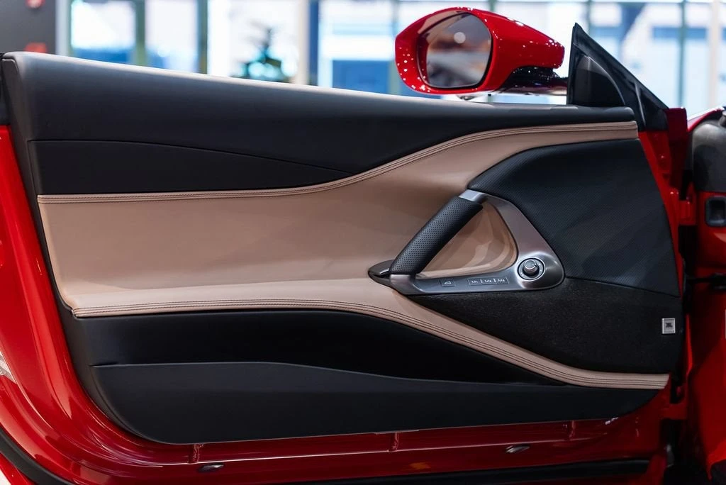 2023 Ferrari 812 GTS - Image 25 of 31