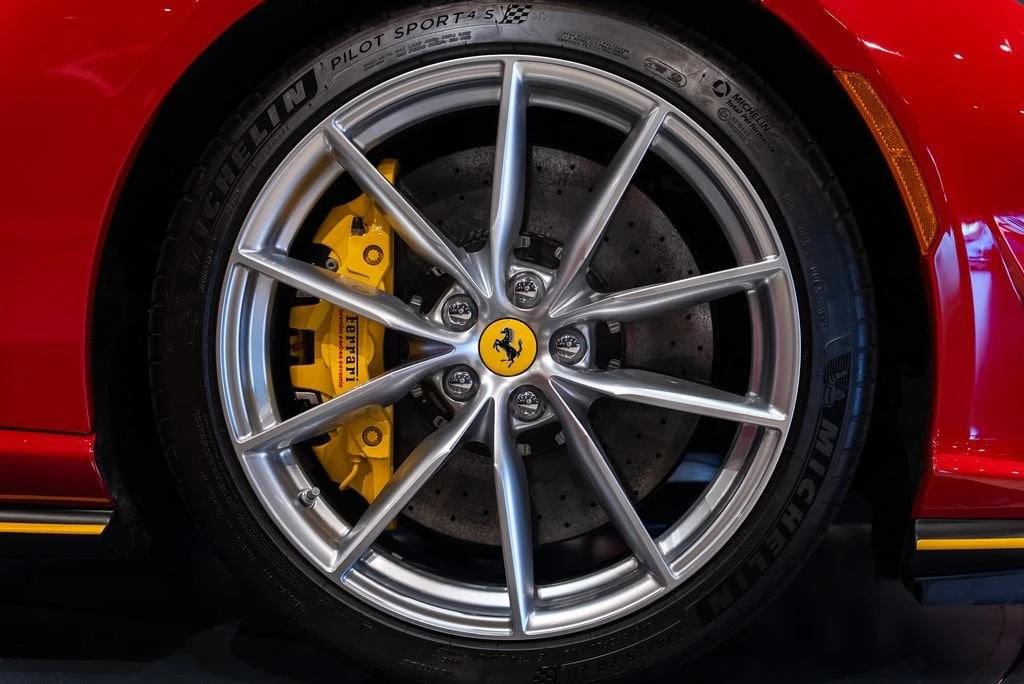 2023 Ferrari 812 GTS - Image 16 of 31