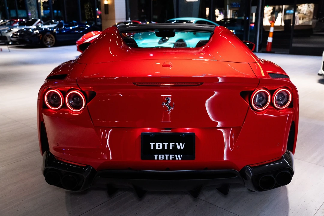 2023 Ferrari 812 GTS - Image 27 of 31