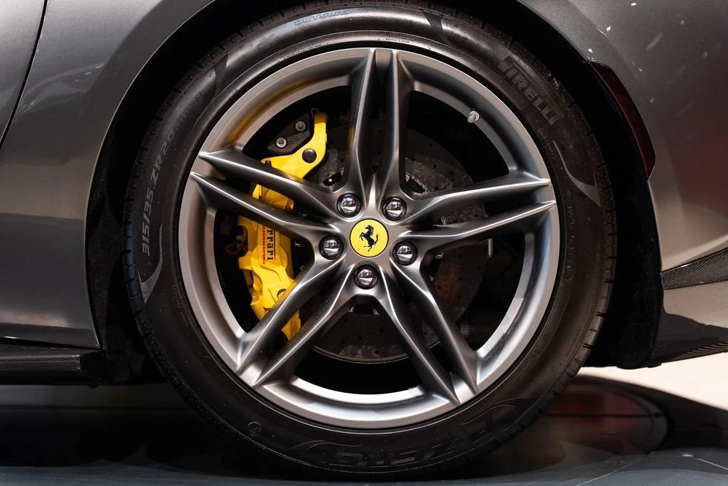 2023 Ferrari 812 GTS - Image 14 of 31