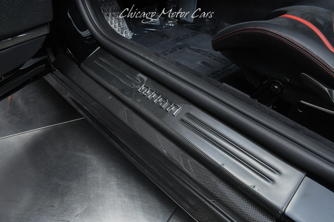 2023 Ferrari 812 GTS - Image 15 of 31