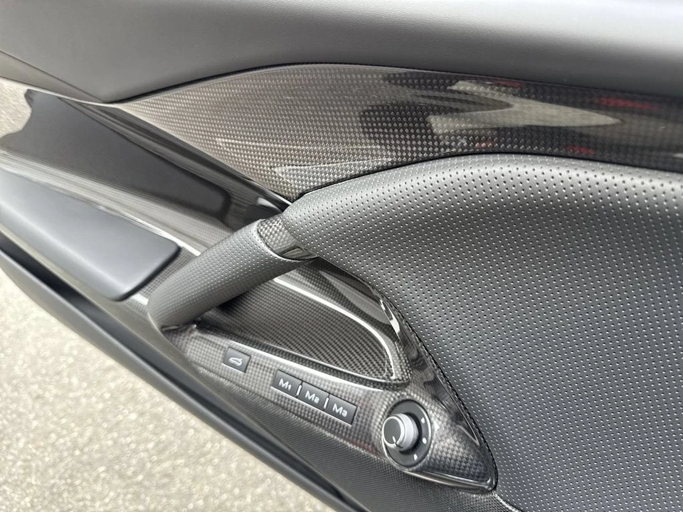 2023 Ferrari 812 GTS - Image 28 of 31