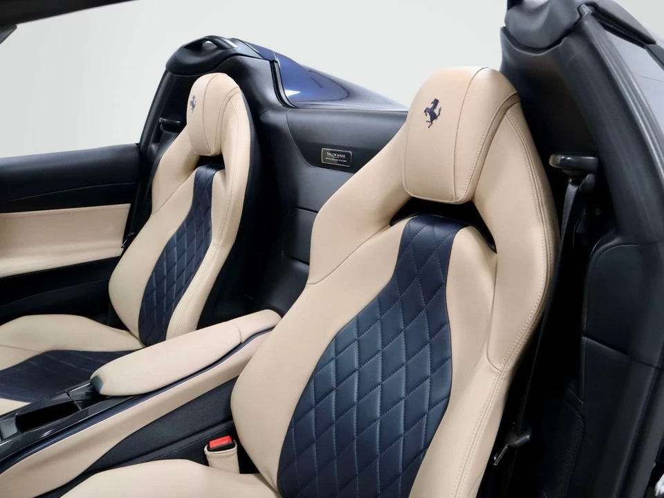 2023 Ferrari 812 GTS - Image 18 of 31