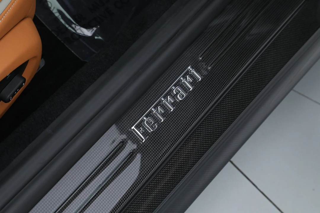 2023 Ferrari 812 GTS - Image 25 of 31