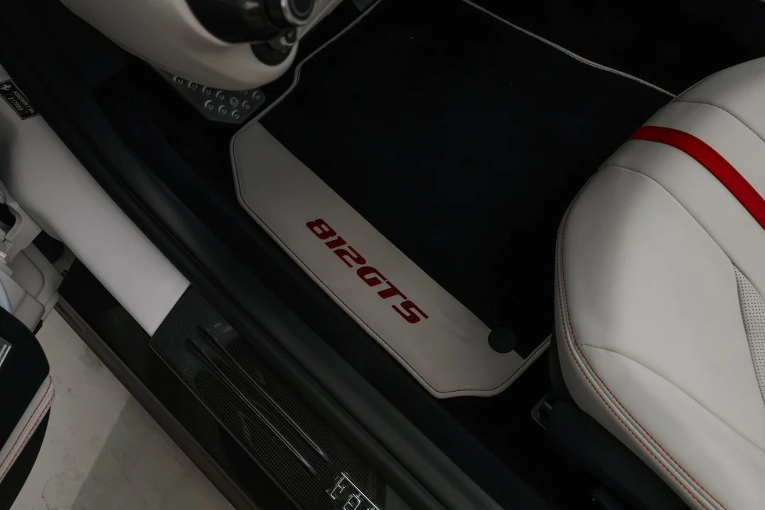 2023 Ferrari 812 GTS - Image 23 of 31