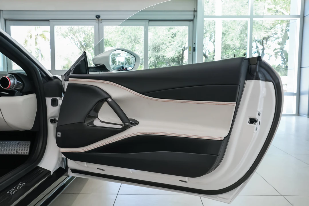 2023 Ferrari 812 GTS - Image 14 of 31