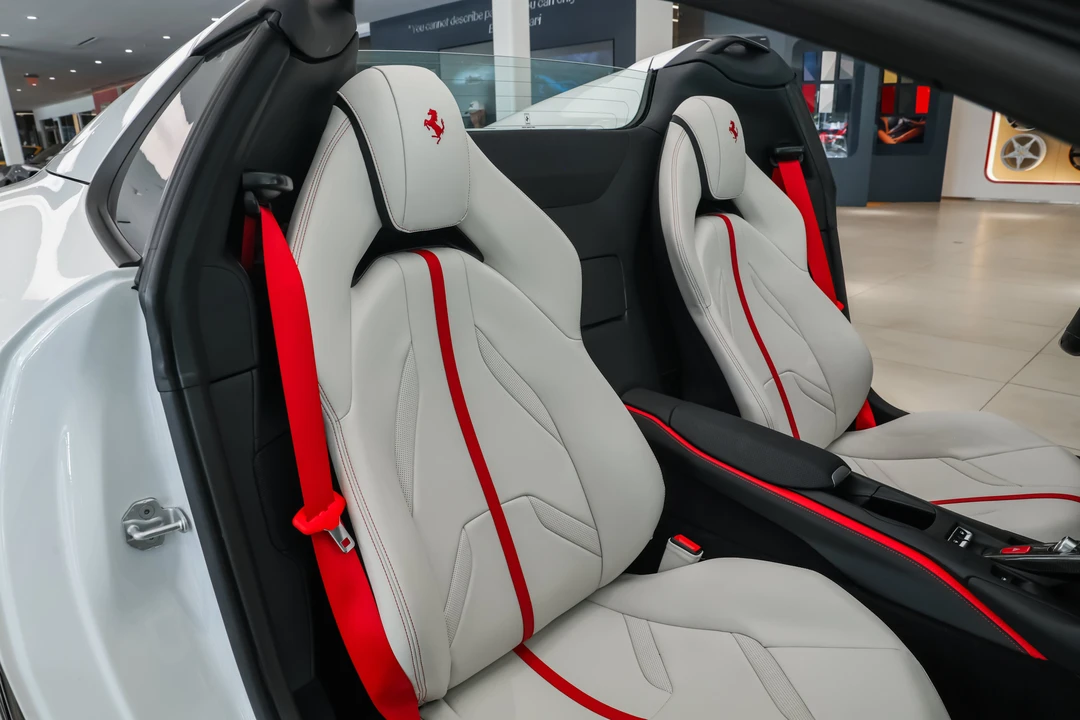 2023 Ferrari 812 GTS - Image 21 of 31