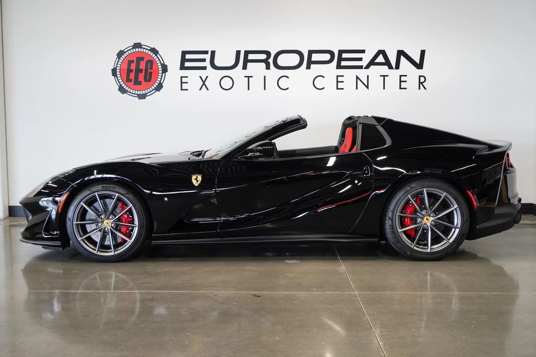 2023 Ferrari 812 GTS - Image 7 of 21