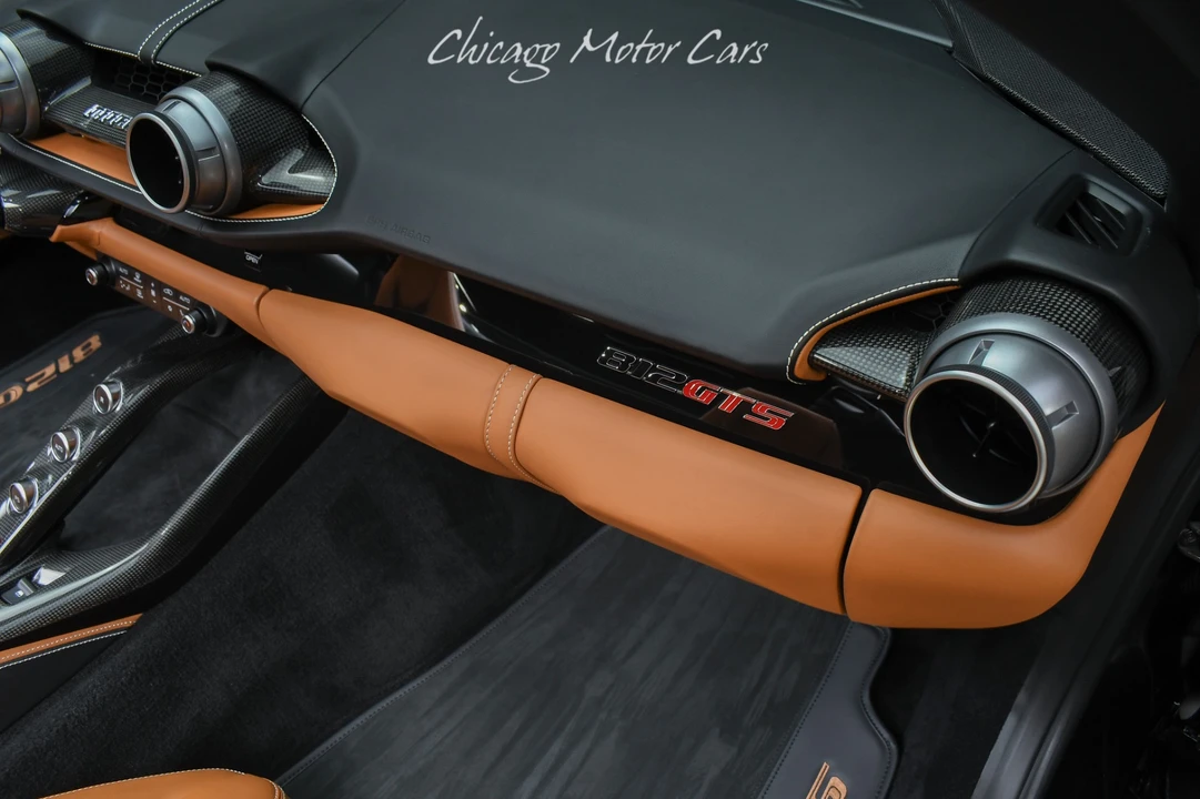2023 Ferrari 812 GTS - Image 19 of 31